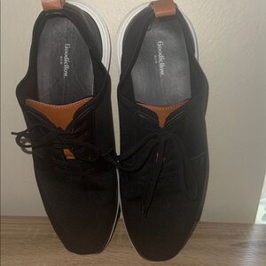 Goodfellow & Co Men's Black and Tan Sneakers